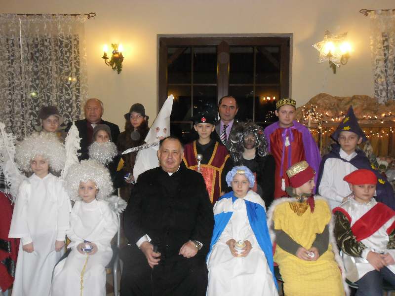 Artyści z Długoszyna wystawili Jasełka