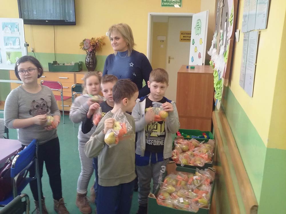 Nasi uczniowie lubią owoce i warzywa