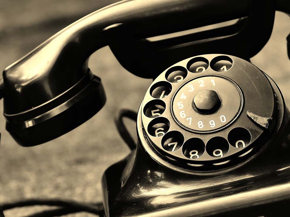 Uwaga na nieuczciwe praktyki firm telekomunikacyjnych