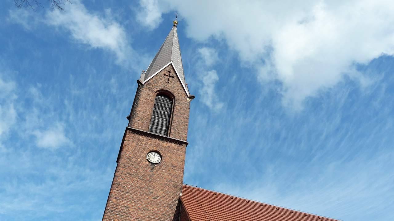 Zbiórka datków na remont spalonej części kościoła w Trzemesznie Lub.