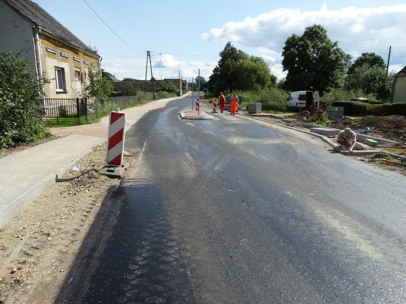 Przebudowa drogi 1247F odc. Grabów Walewice A2