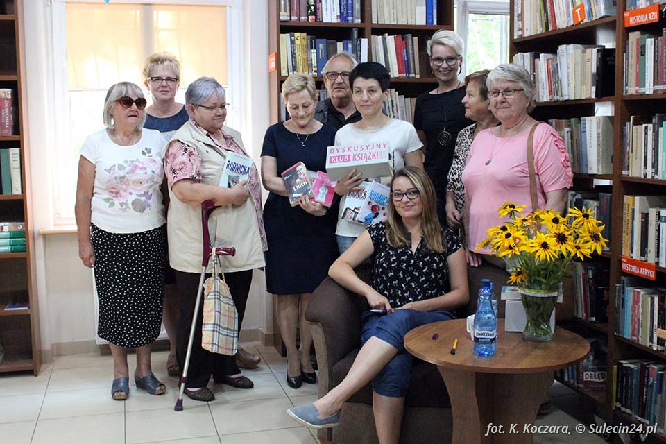 Spotkanie z Olgą Rudnicką w Bibliotece Publicznej