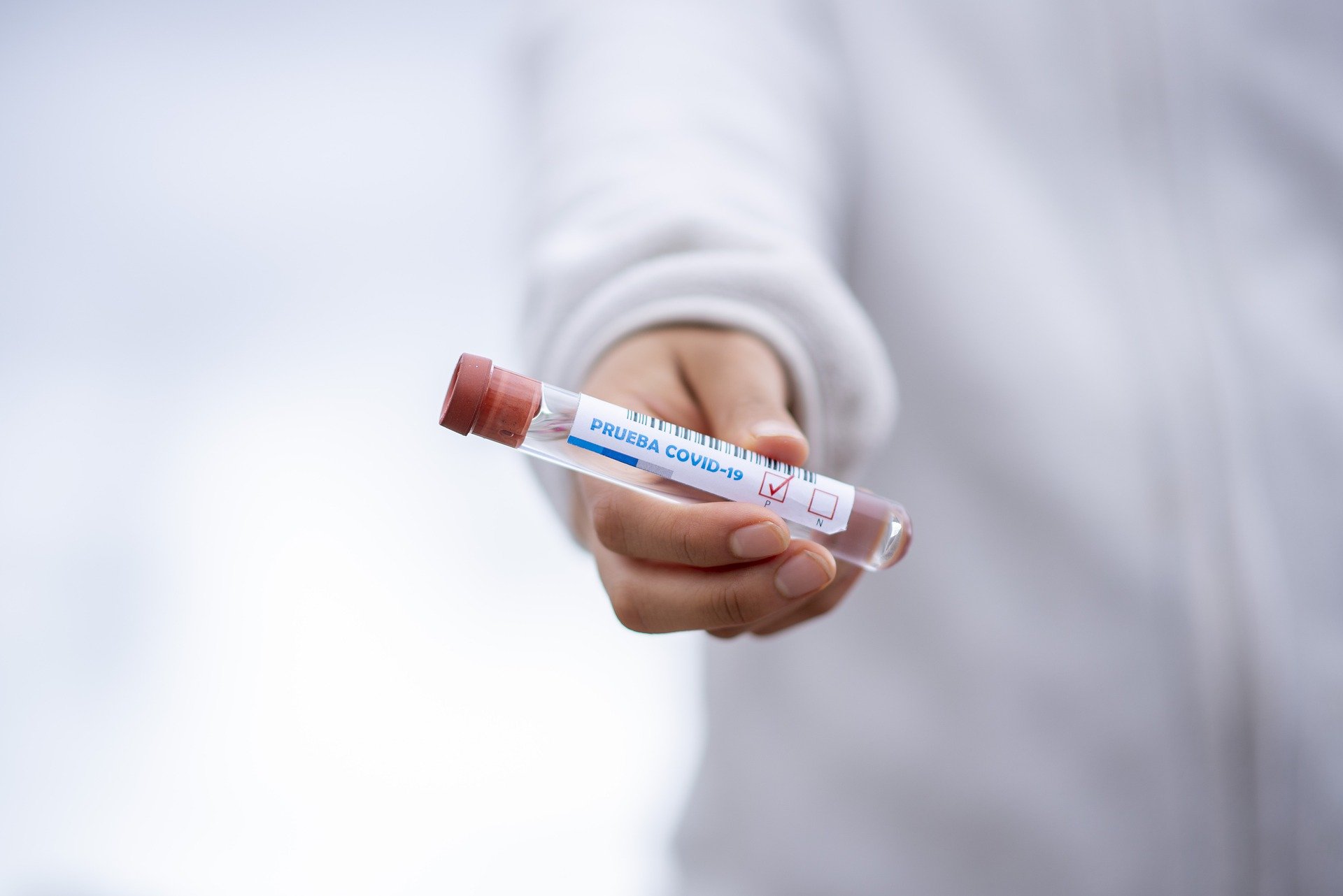 Saksonia zmienia przepisy – wystarczy jeden test w tygodniu