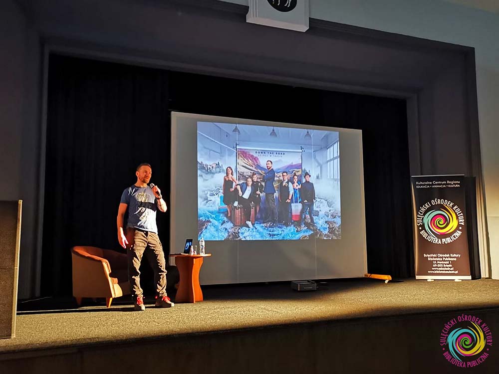 „Down the road”. Relacja ze potkania z Przemkiem Kossakowskim