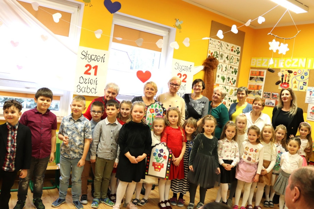 Dzień Babci i Dziadka u 6-latków w Wędrzynie