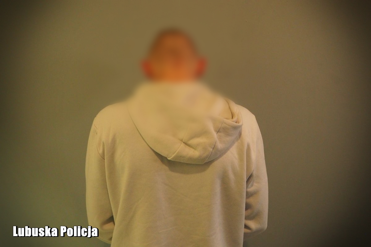 Pijany wjechał do rowu! Policja zatrzymała 30-latka