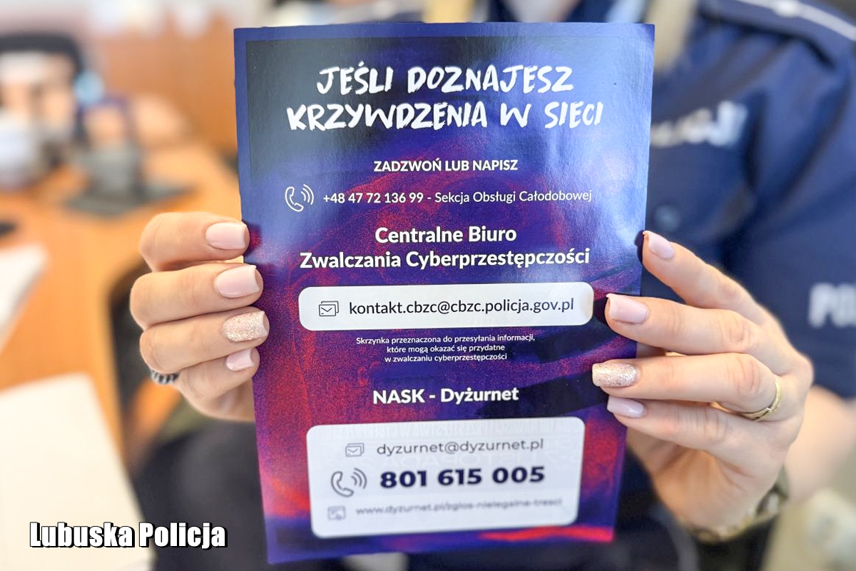 Sulęcińscy policjanci edukują młodzież o szacunku i odpowiedzialności prawnej.