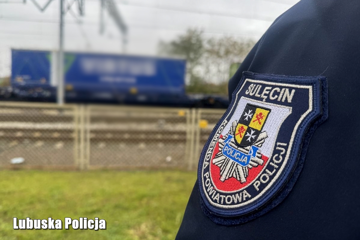 Uwaga! Przejazdy kolejowe – zachowaj szczególną ostrożność