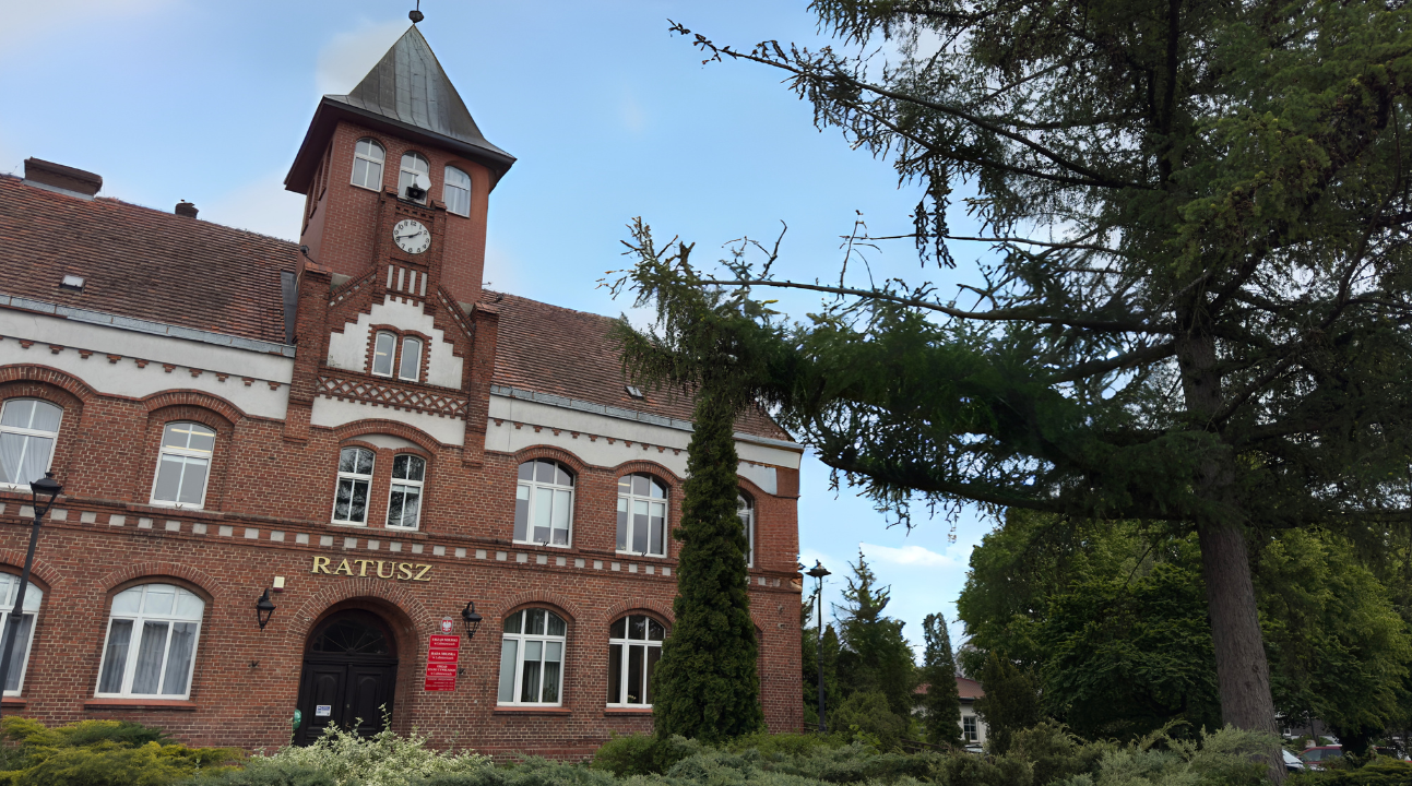 Zachwyt zapisany w kamieniu, drzewie i wodzie – Lubniewice