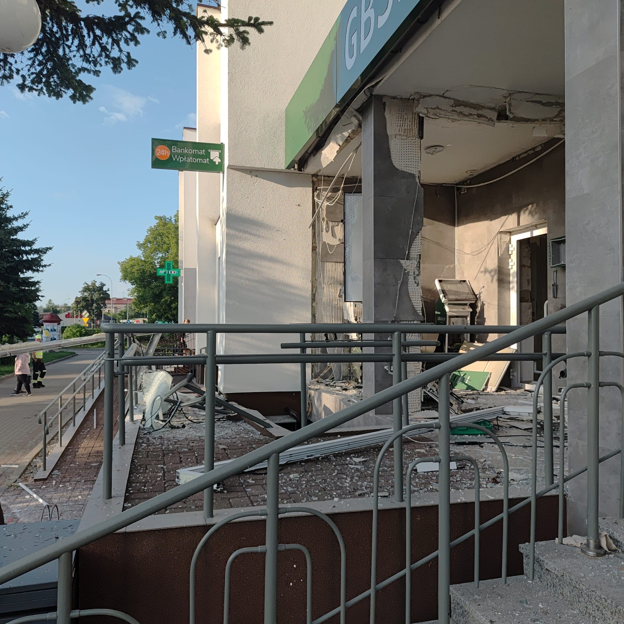 Krzeszyce: wysadzili bankomat. Huk słychać było w promieniu kilkuset metrów