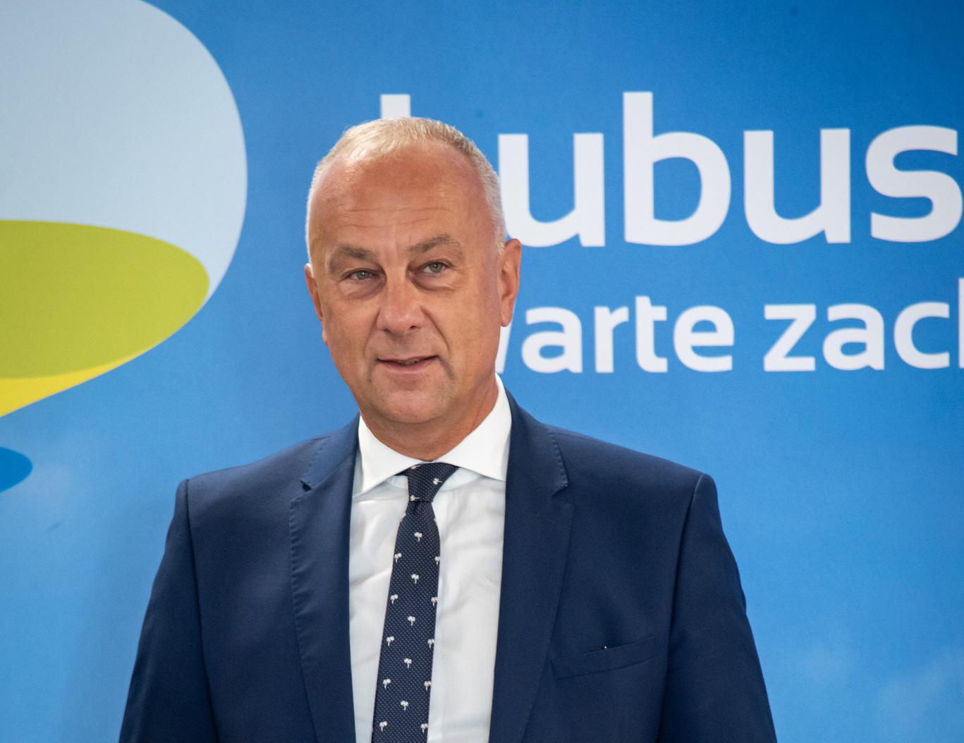 „Dla dobra regionu…” – Jabłoński zrezygnował. Lubuskie ma nowego marszałka