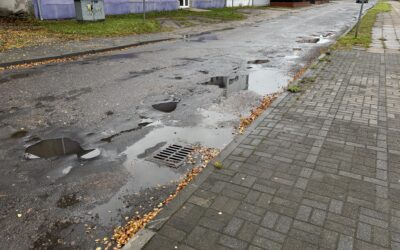 Sulęcin: dziury i kałuże po pierwszych jesiennych opadach – urząd zapowiada sprawdzenie dróg