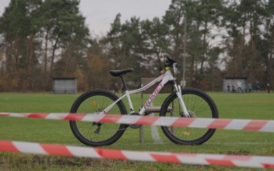 Pobiegli aby uczcić niepodległą Ojczyznę. Piękna, sportowa i patriotyczna impreza już po raz ósmy odbyła się w Krzeszycach