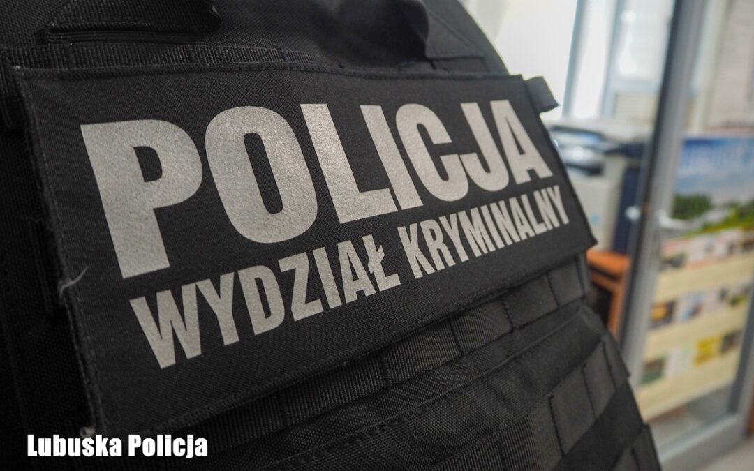 Miał sądowy zakaz, a i tak prowadził. Policja znalazła przy nim narkotyki
